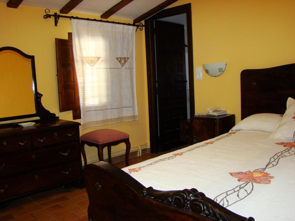 Alojamiento Turístico La Tinaja Requena Habitación foto