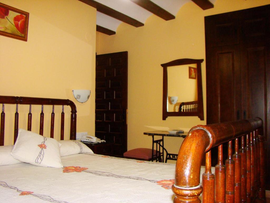 Alojamiento Turístico La Tinaja Requena Habitación foto