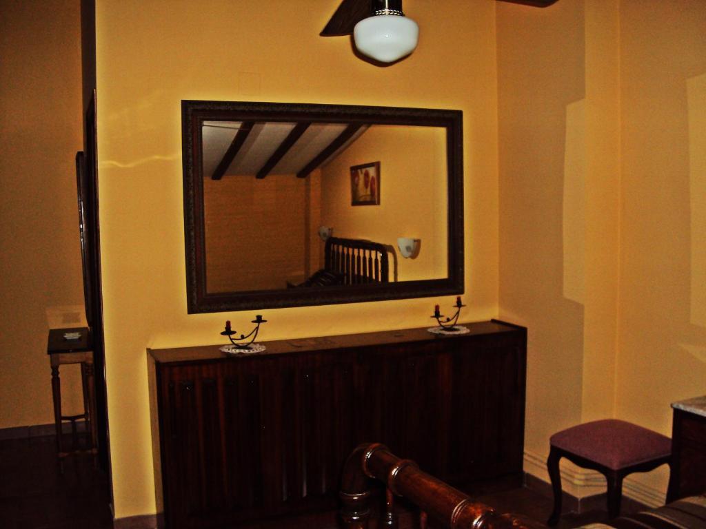 Alojamiento Turístico La Tinaja Requena Habitación foto