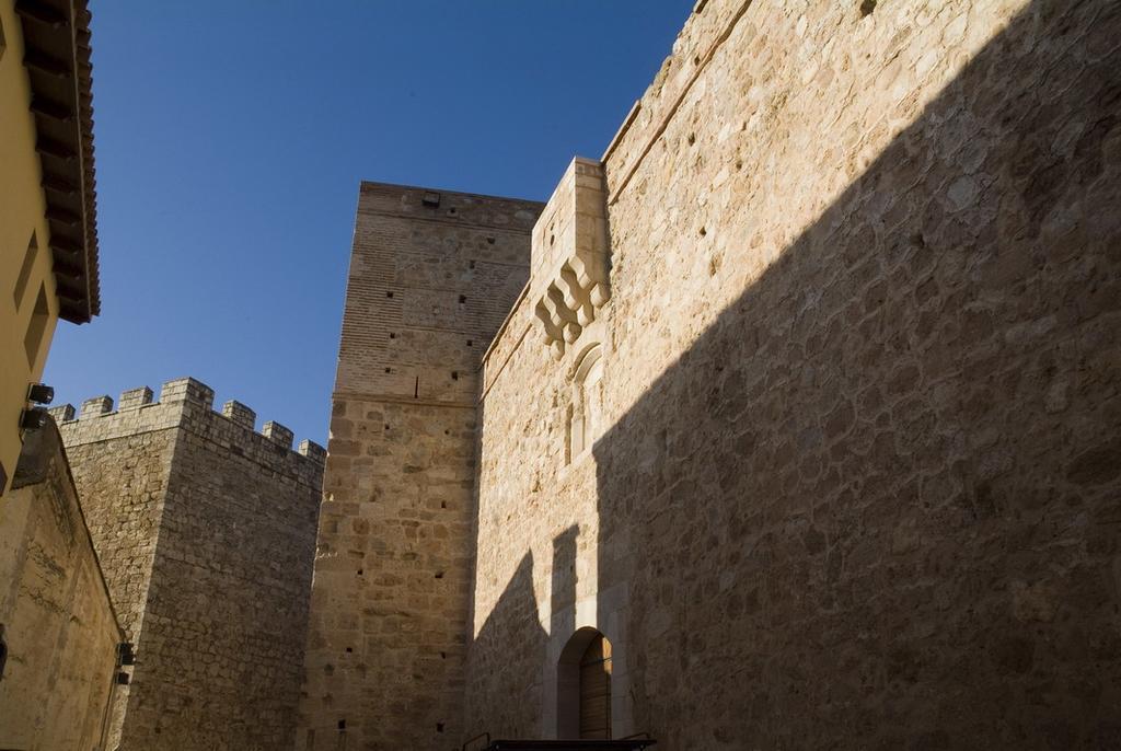 Alojamiento Turístico La Tinaja Requena Exterior foto
